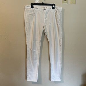 Levi’s 710 super skinny white jeans